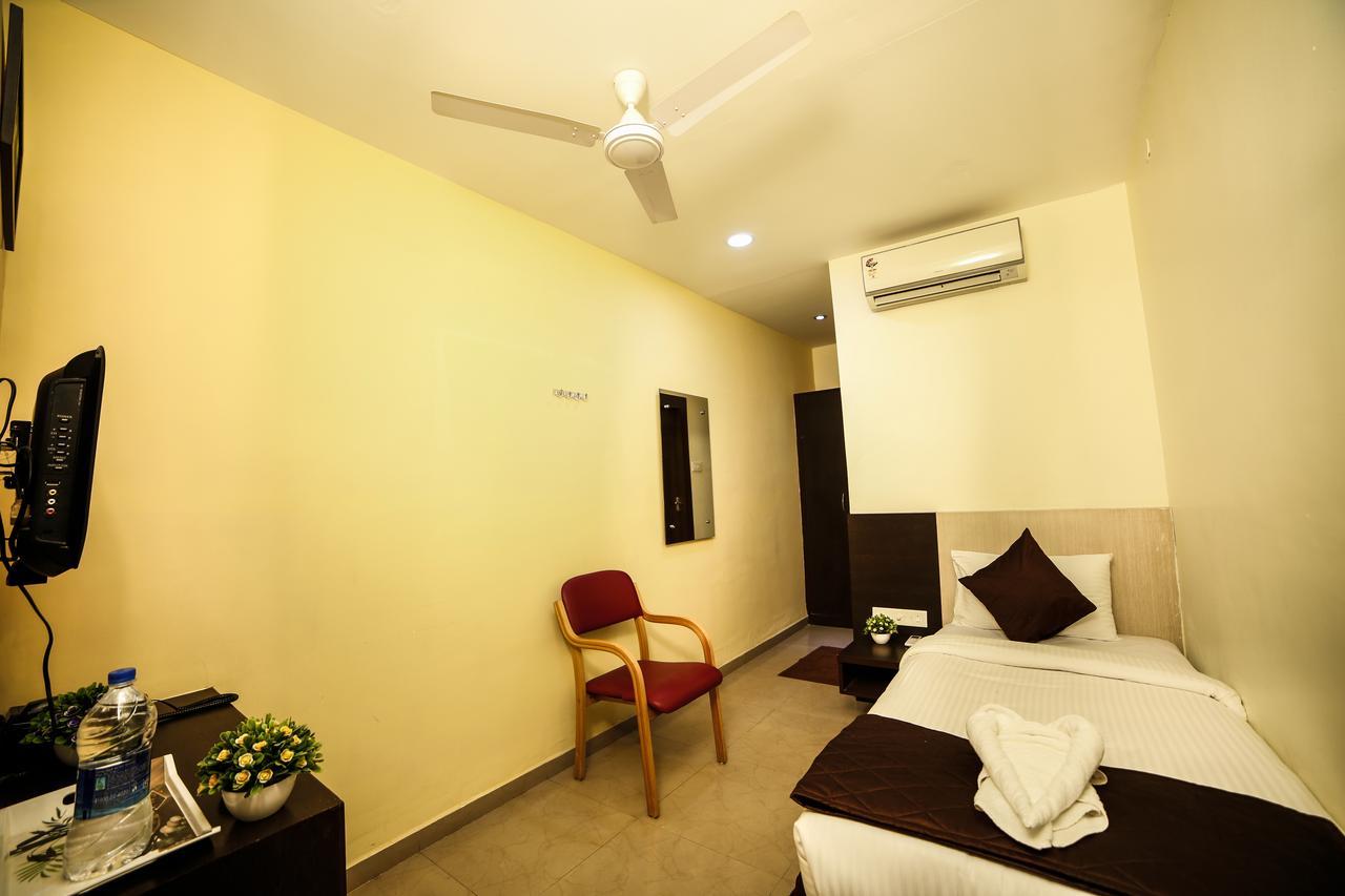Hotel Tiruchendur Mani Iyer Palni Dış mekan fotoğraf